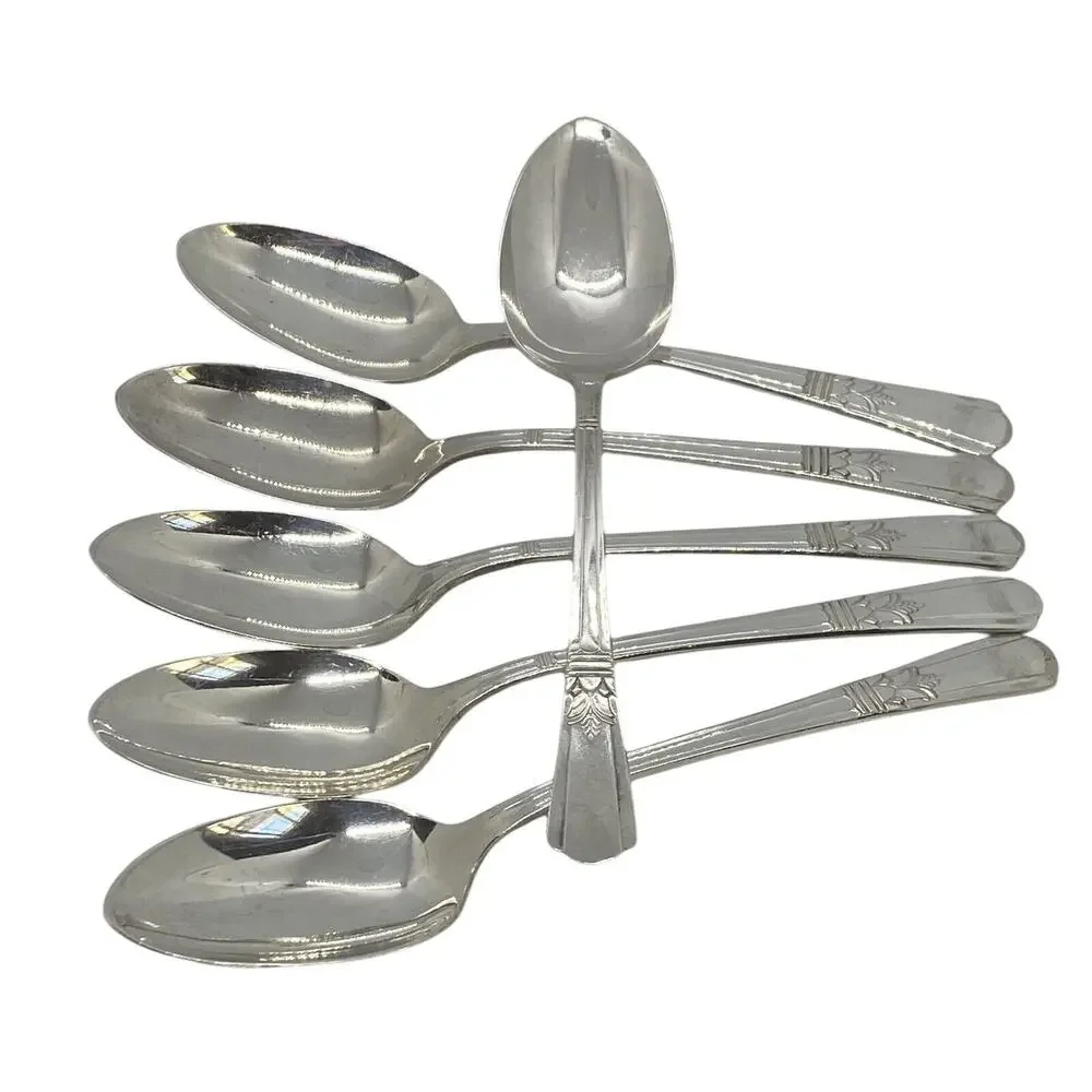 Six Court Silverplate 7 1/4” Place Oval Glossy Soup Spoons International 1939